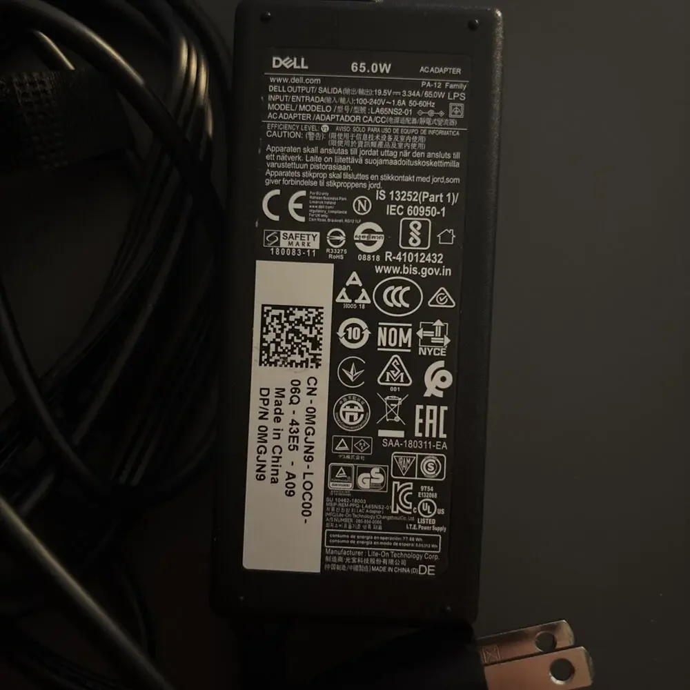 DELL AC Adapter Model LA65NS2-01